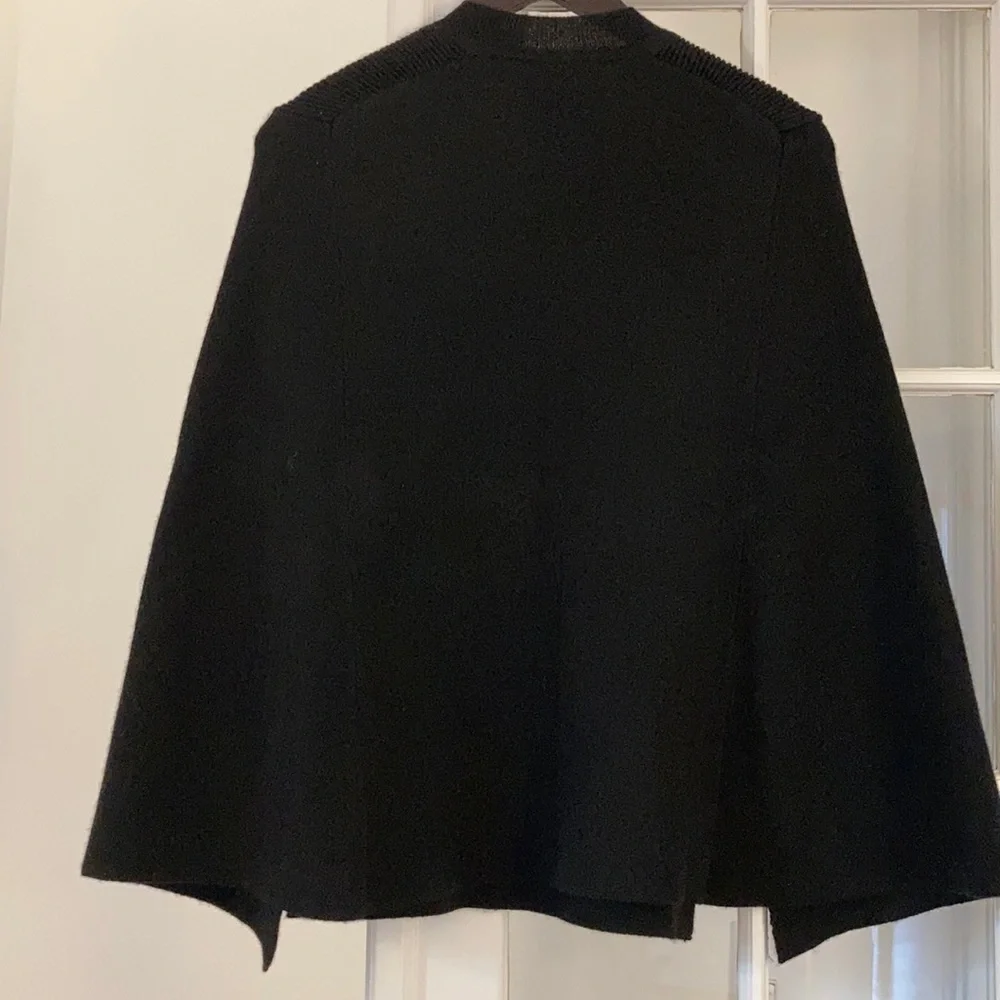 NWOT Philosophy 100% Cashmere Cape